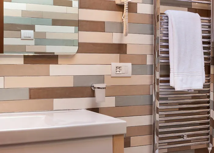 - Domus Felix Apartment *